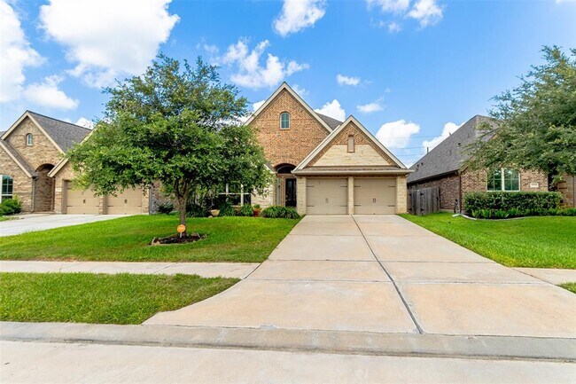 Building Photo - 3034 Hickory Springs Ln