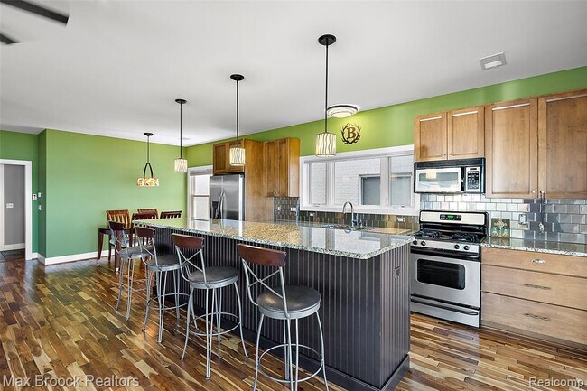 Foto del edificio - 2022 Willow Beach St