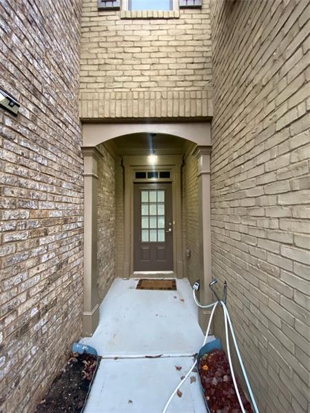 Building Photo - 4885 Berkeley Oak Cir