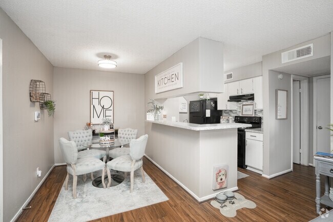 Cozumel 1BD, 1BA - 617SF - Main Entrance - Sandcastle