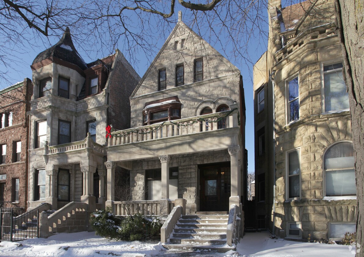 Building Photo - 3608 S King Dr