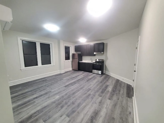 Foto del edificio - 5001 Oxford Ave