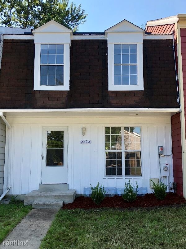 Foto principal - 2222 Prince of Wales Ct