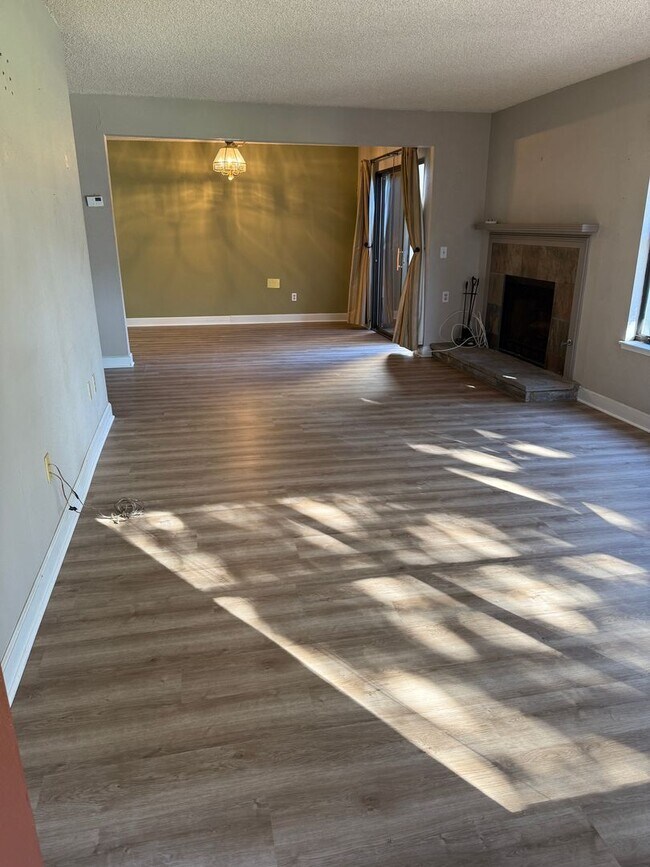 Foto del edificio - 2 Bedroom, 2 Bathroom home on King Court.