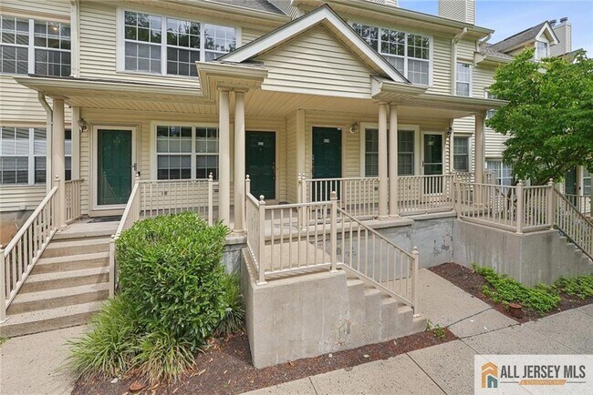 Foto del edificio - 624 Brickhouse Rd