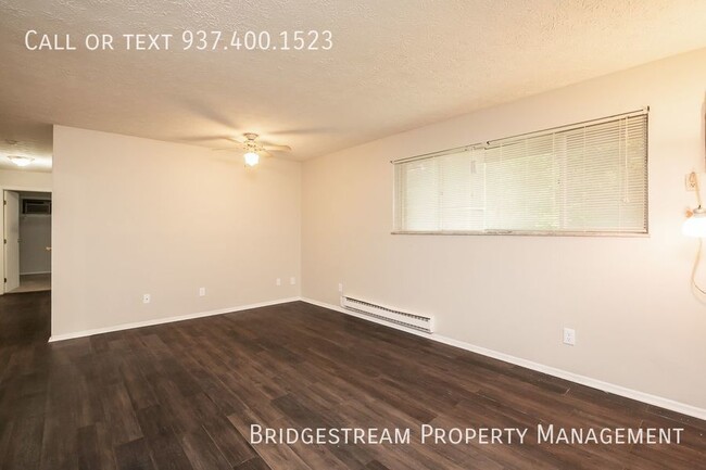 Building Photo - Spacious 2-Bedroom, 1-Bath Lower Unit in S...