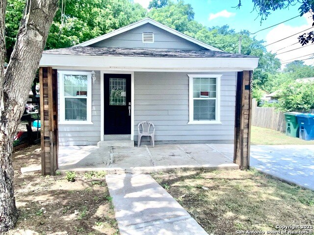 Building Photo - 3237 Colima St