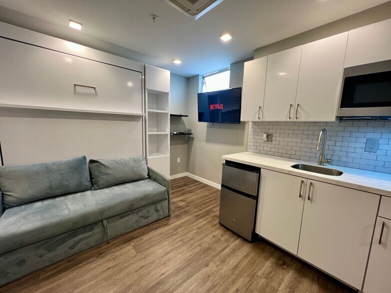 Studios435: Furnished Studios with Modern Esthetic - 435 13th St