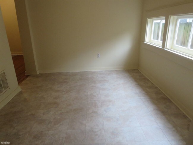 Building Photo - 3 br, 2 bath House - 973 Delaware Ave SE