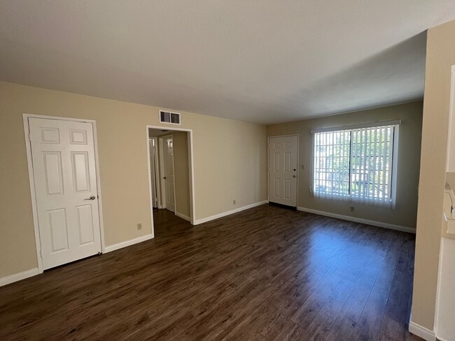 LIving Room - 229 West Tujunga