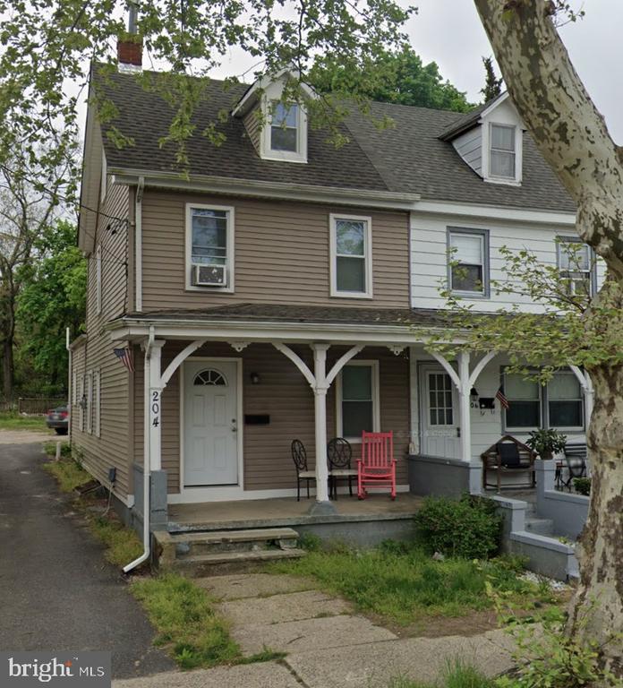 Foto principal - 204 Washington St