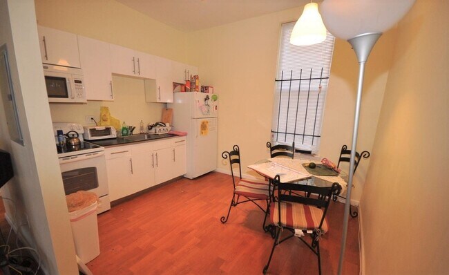 Foto del edificio - 1424 W Master St