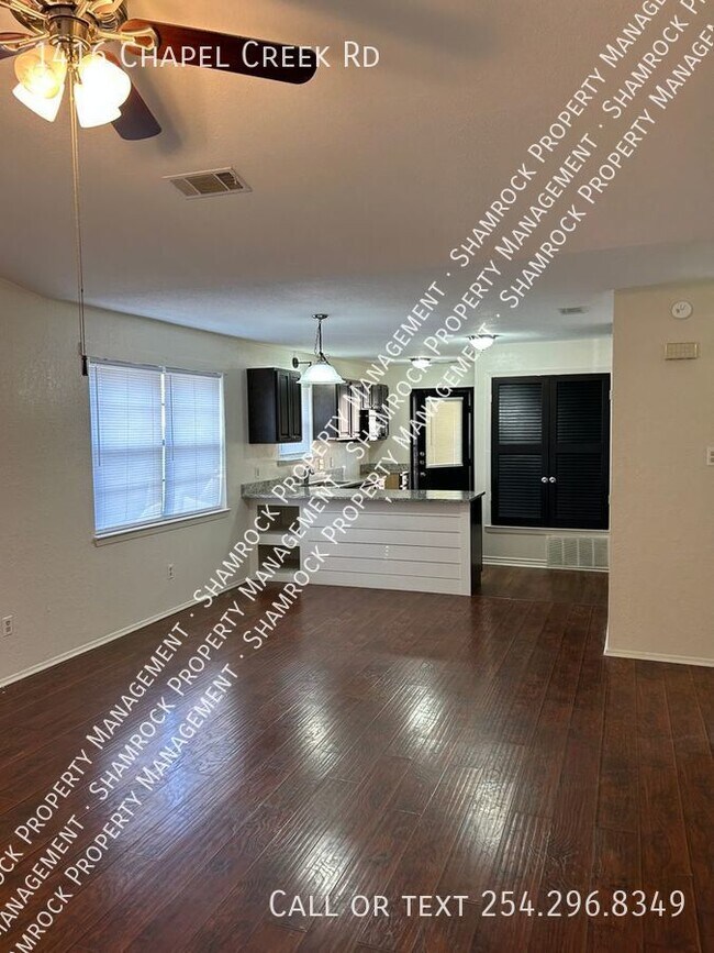 Building Photo - Chapel Road Duplex