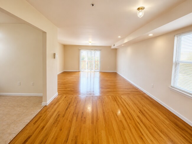Foto del edificio - 89 Highland Ave