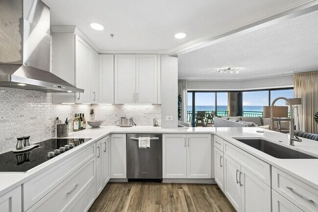 Building Photo - 4524 Southwinds Dr
