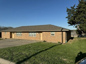 Building Photo - 5625 Hilltop