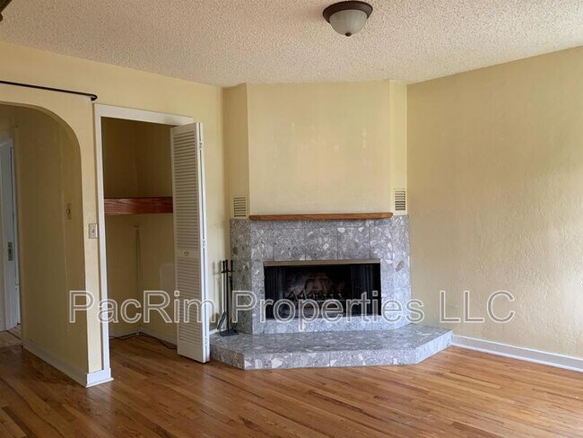 Foto del edificio - 1303 H St