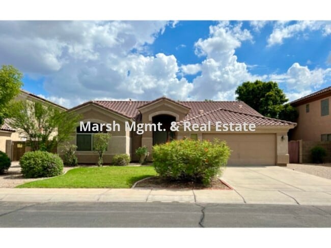 Beautiful 3 bedroom + den home in Gilbert ... - Beautiful 3 bedroom + den home in Gilbert ...