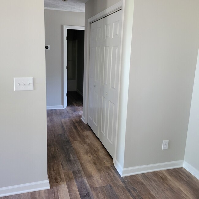 Building Photo - 4664 Eucalyptus Way