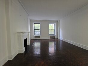 Building Photo - 24 E 80th St