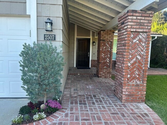 Foto del edificio - 2507 Moss Cir