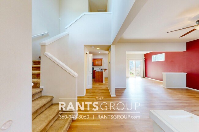 Building Photo - Close to JBLM! New paint, open living spac...