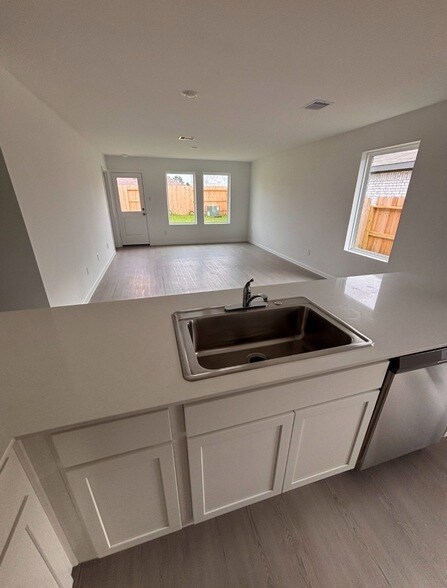 Foto del edificio - 26839 Vanilla Pearls Ln