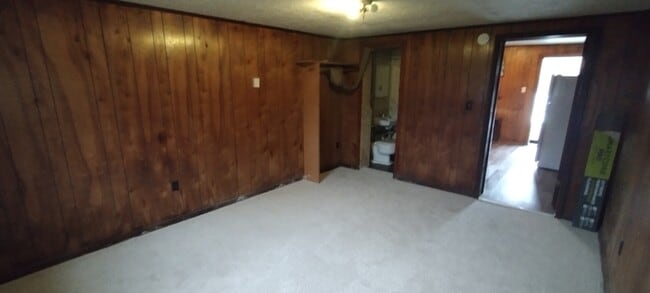 Foto del edificio - 2223 N Water St Ext