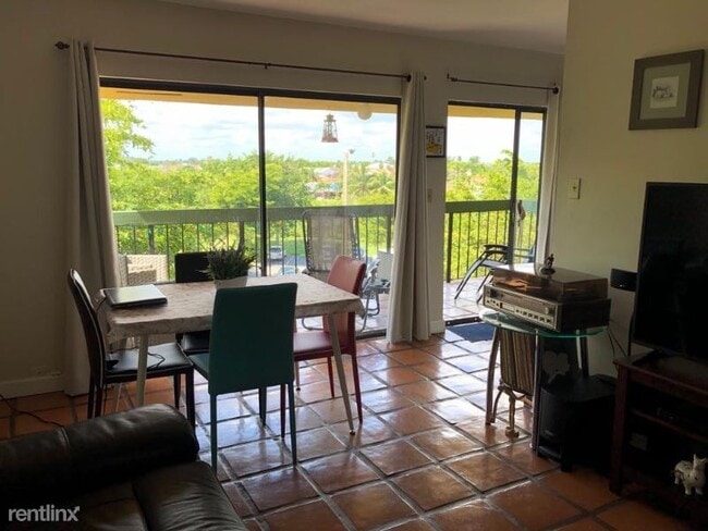 Foto del edificio - 1350 SW 122nd Ave