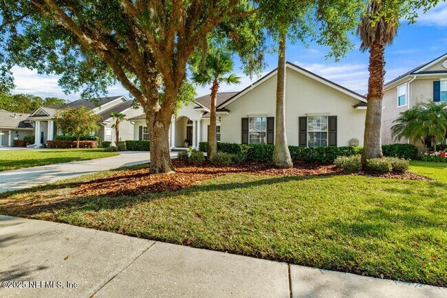 Building Photo - 902 Eagle Point Dr
