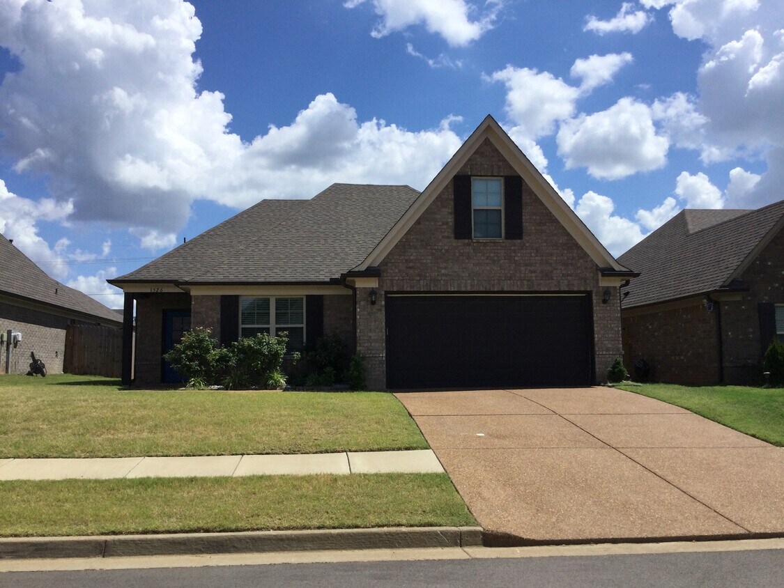 1526 Switzer Cove House Rental in Southaven, MS