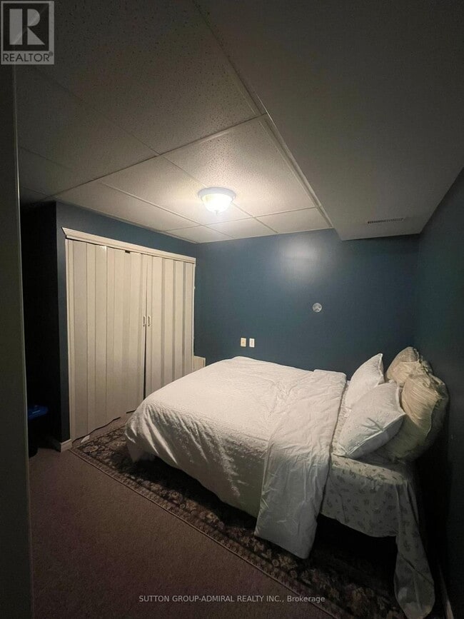 Building Photo - 106 Cornwall Dr