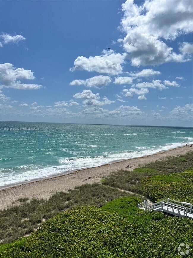 Building Photo - 10980 S Ocean Dr