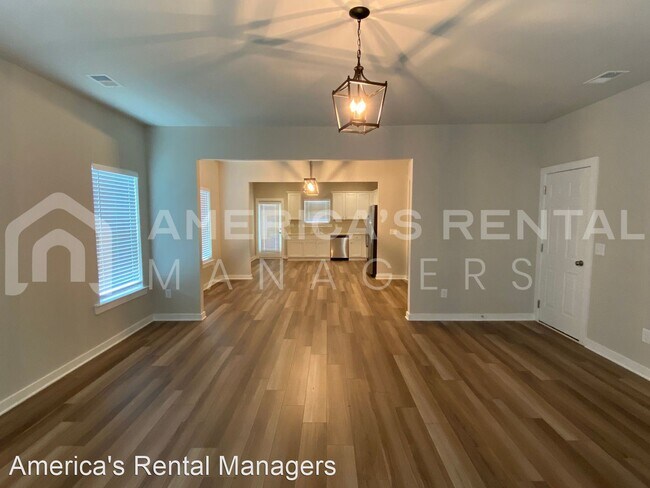 Building Photo - 3 br, 2 bath House - 285 Avalon Way