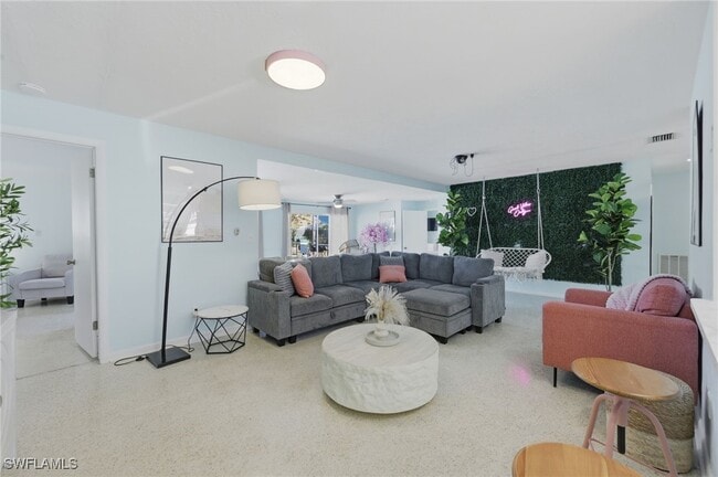 Building Photo - 4044 Country Club Blvd