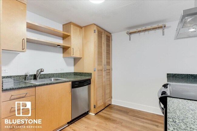 Foto del edificio - 255 SW Harrison St