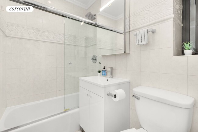 Foto del edificio - 425 W 24th St