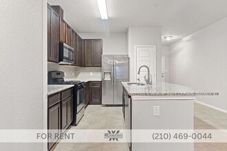 Building Photo - 5526 Daniel Wy