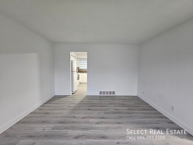 Building Photo - 26784-26732 Avenue3