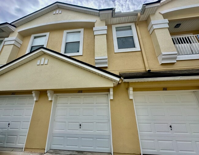 Photo - 209 Larkin Pl Townhome