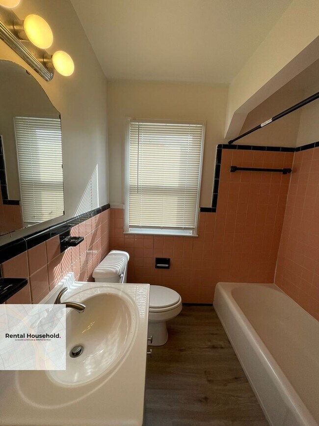 Foto del edificio - Dream Bungalow Awaits: Space, Style & Serenity!~ $1400