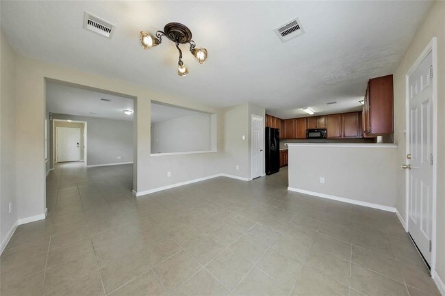 Building Photo - 2614 Skyview Crest Ct
