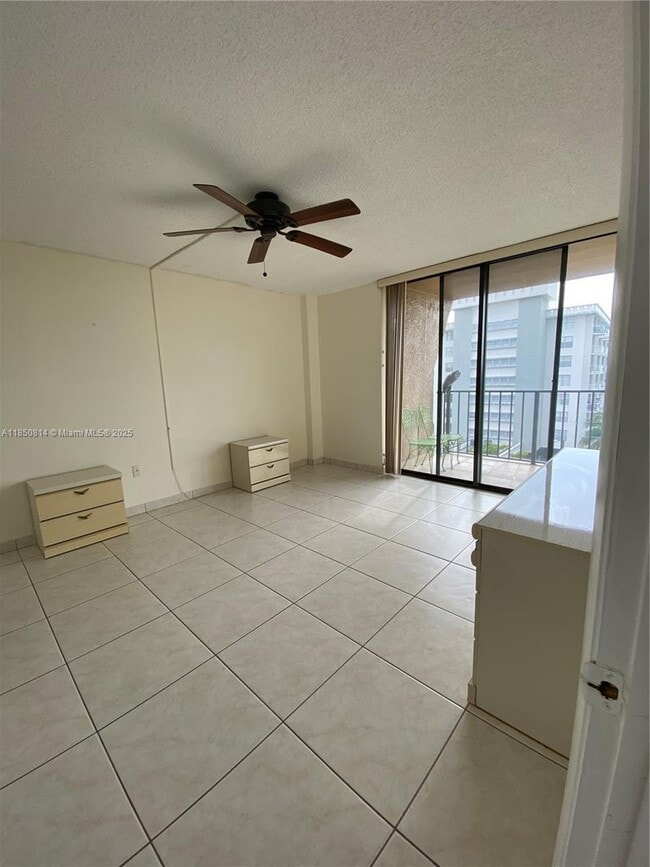 Building Photo - 16751 NE 9th Ave