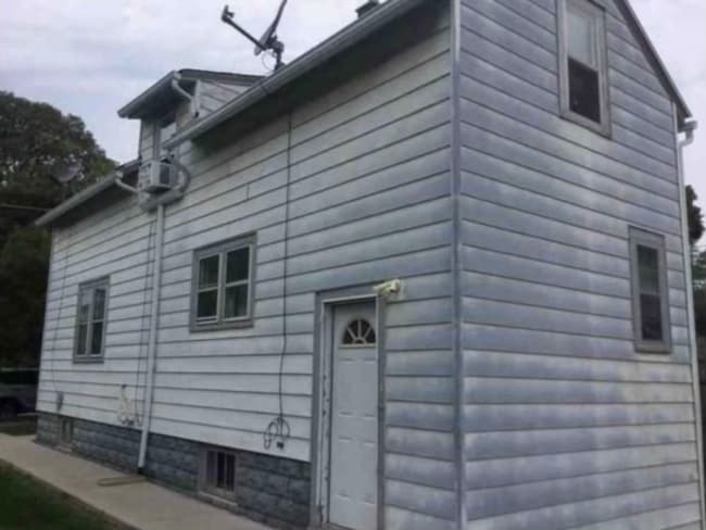 side of house/ back house - 1229 Terrace Ave