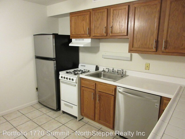 Foto del edificio - 1770 Summit St