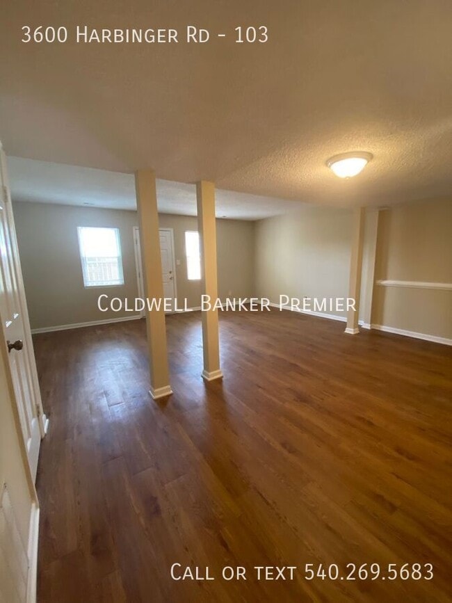 Photo - 3600 Harbinger Rd House