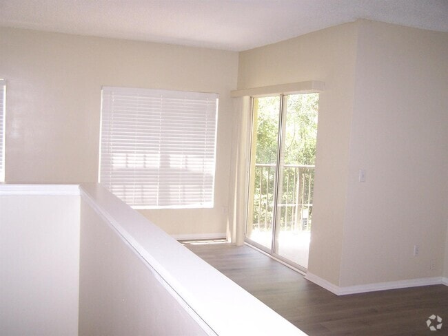 Building Photo - 10360 Fox Trail Rd S