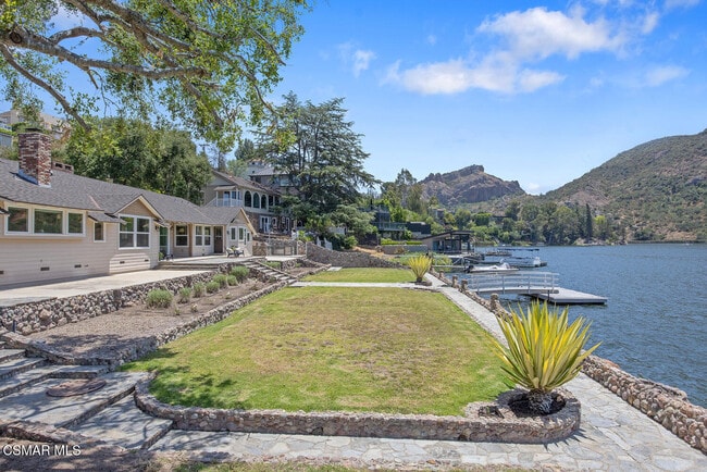 Building Photo - 800 Lake Sherwood Dr