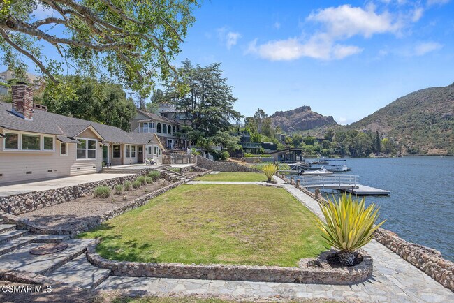 Foto del edificio - 800 Lake Sherwood Dr