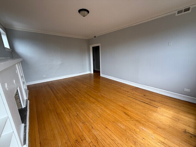 Foto del edificio - 1020 E Hyde Park Blvd